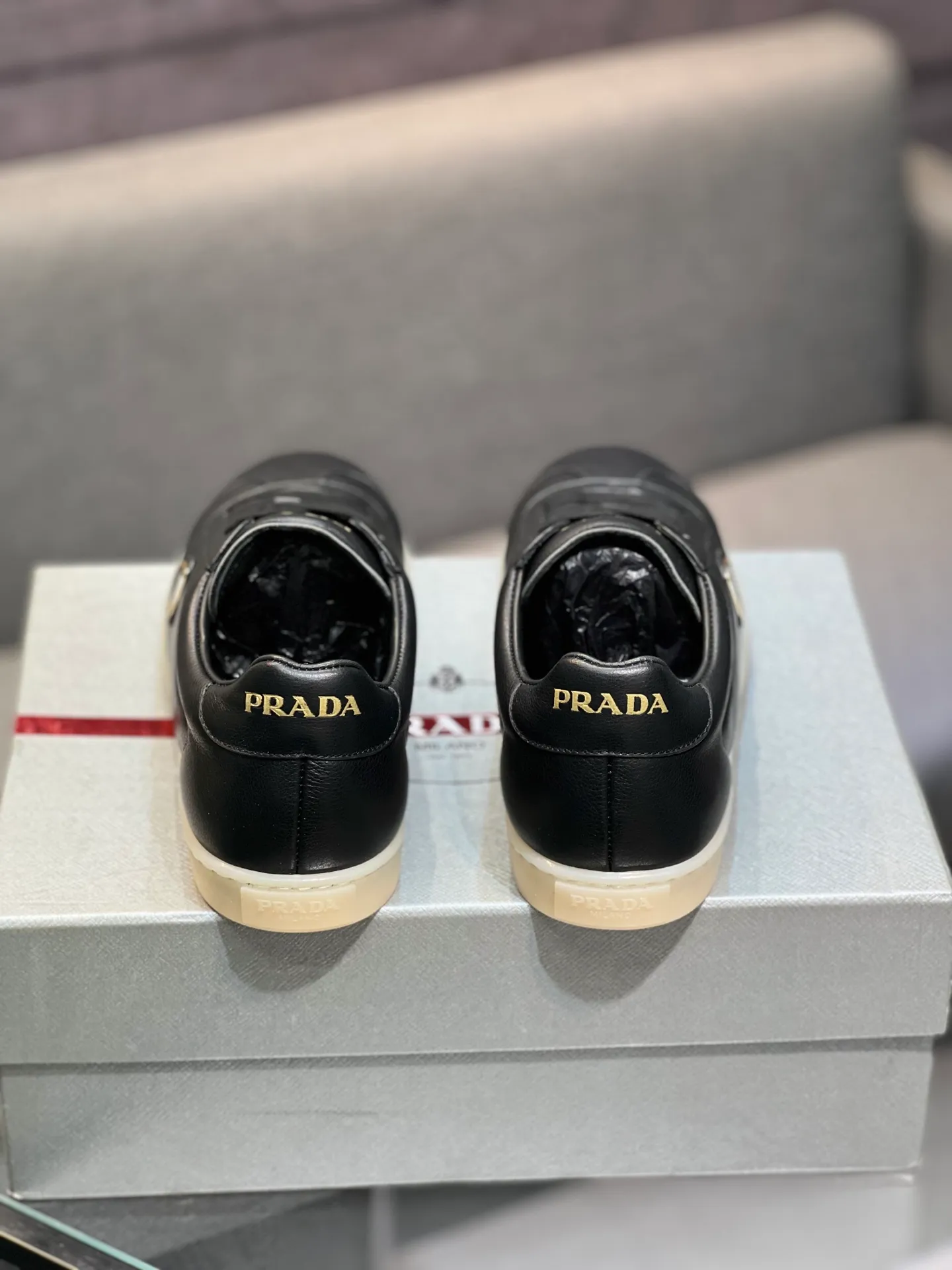 Men's shoes 💰540 [PRADA] Men's shoes are popular in the counter, official website synchronization, 1 high-quality shipment ✔️ Original frosted cowhide + cowhide lining, 1🆚1 replica, original sole, 38-45 (45 customized, non-refundable)